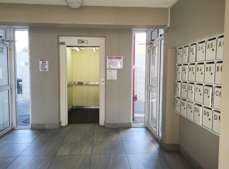 2 Bedroom Property for Sale in Beachfront Western Cape